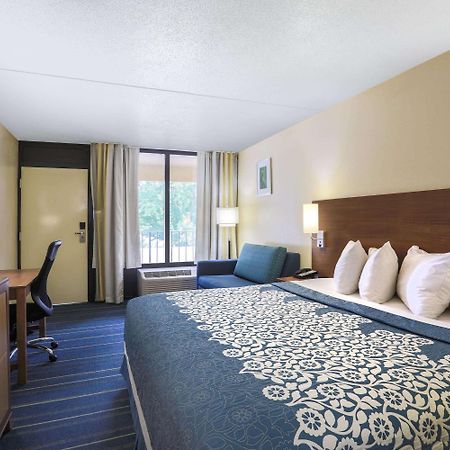 Days Inn By Wyndham Newark Wilmington מראה חיצוני תמונה