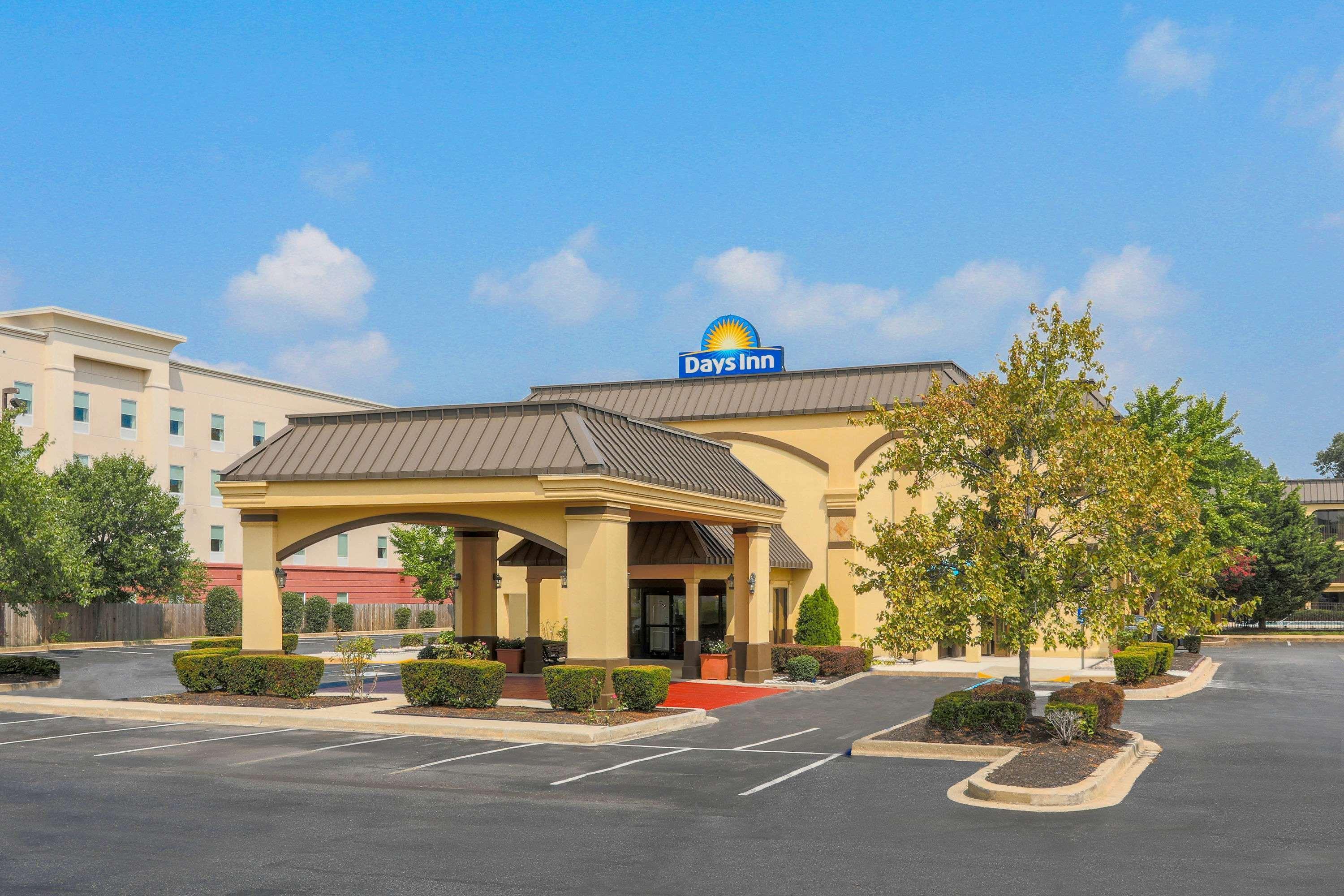 Days Inn By Wyndham Newark Wilmington מראה חיצוני תמונה