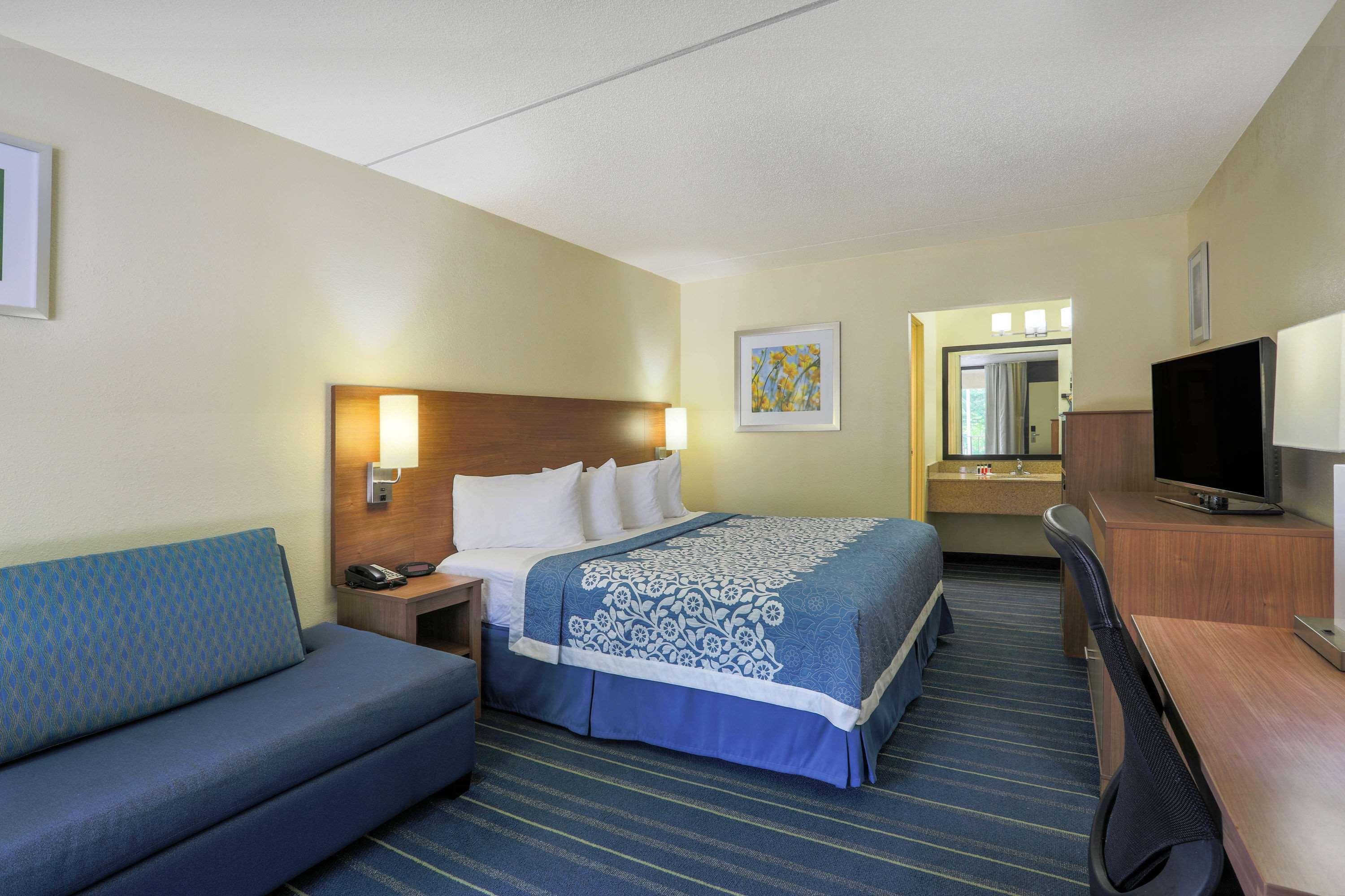 Days Inn By Wyndham Newark Wilmington מראה חיצוני תמונה