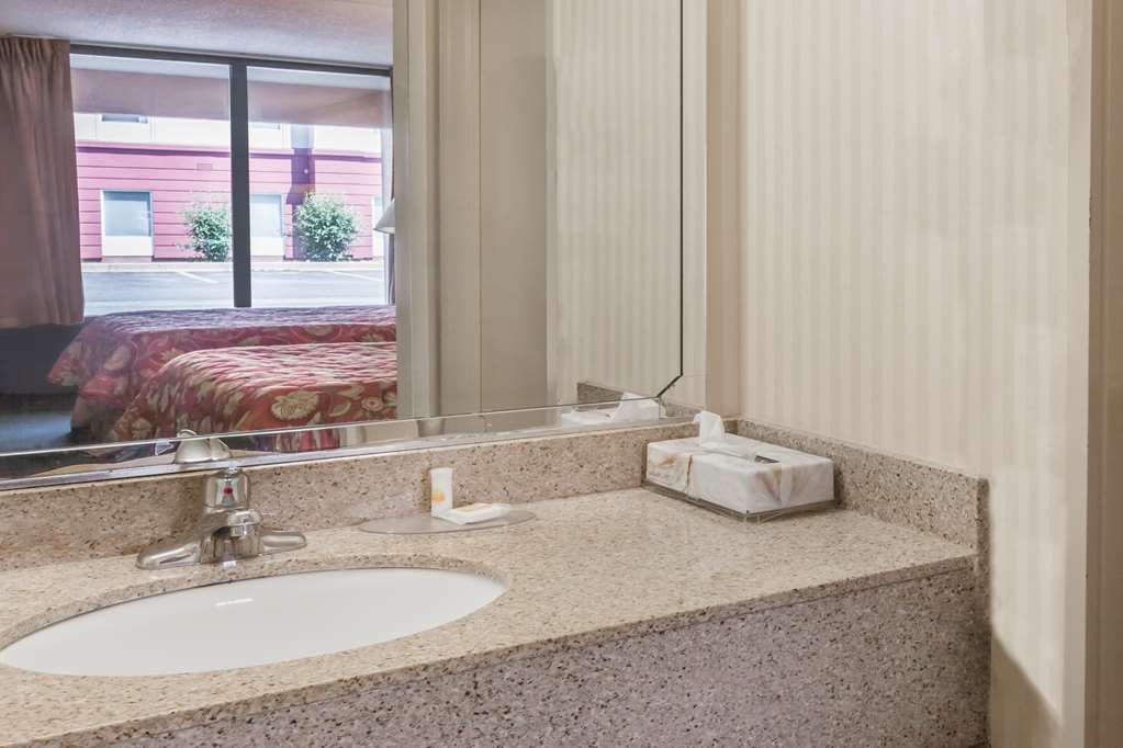 Days Inn By Wyndham Newark Wilmington חדר תמונה