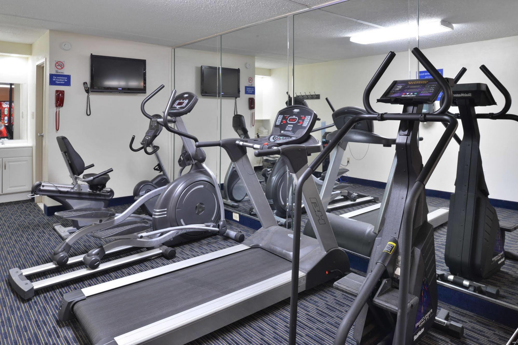 Days Inn By Wyndham Newark Wilmington מראה חיצוני תמונה